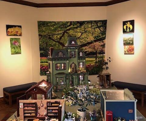 Tiny Talk, Big Story